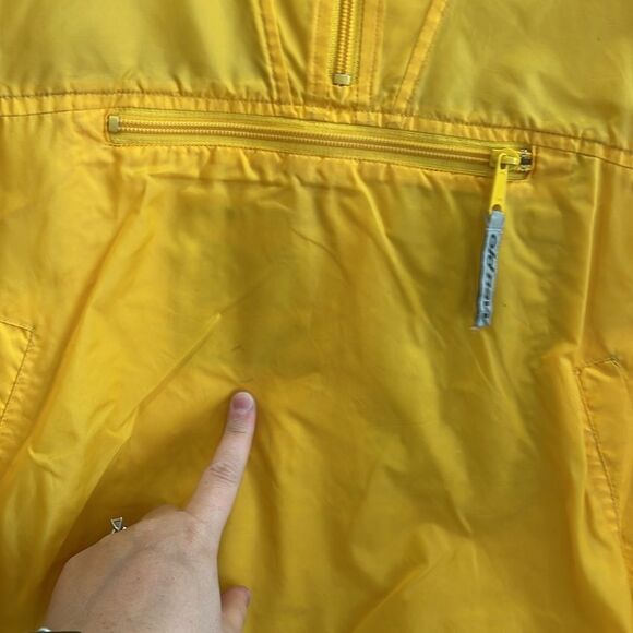 Old Navy Vintage 90s Yellow Packable Anorak Windbreaker Pullover Size Medium - Picture 5 of 10